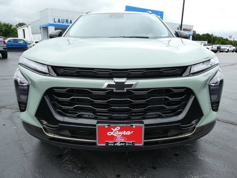 Certified 2024 Chevrolet Trax ACTIV FWD image 11