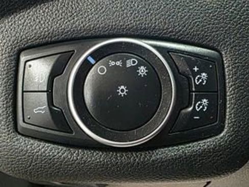 Used 2017 Ford Escape SE w/ Equipment Group 201A image 14