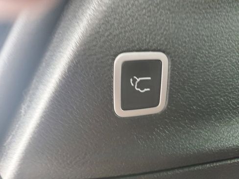 New 2026 Chrysler Pacifica Limited image 35