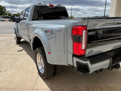 Used 2026 Ford F450 Platinum AWD/4WD image 9