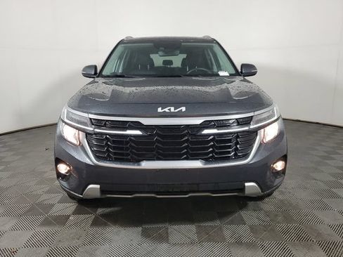 Used 2024 Kia Seltos EX AWD/4WD image 2