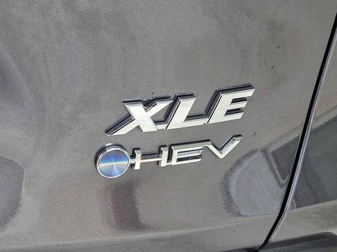 Certified 2025 Toyota RAV4 XLE AWD/4WD image 28