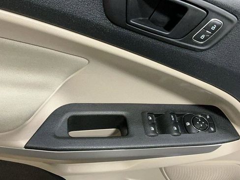 Used 2020 Ford EcoSport S image 11