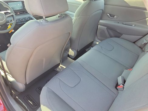New 2026 Hyundai Elantra SE FWD image 25