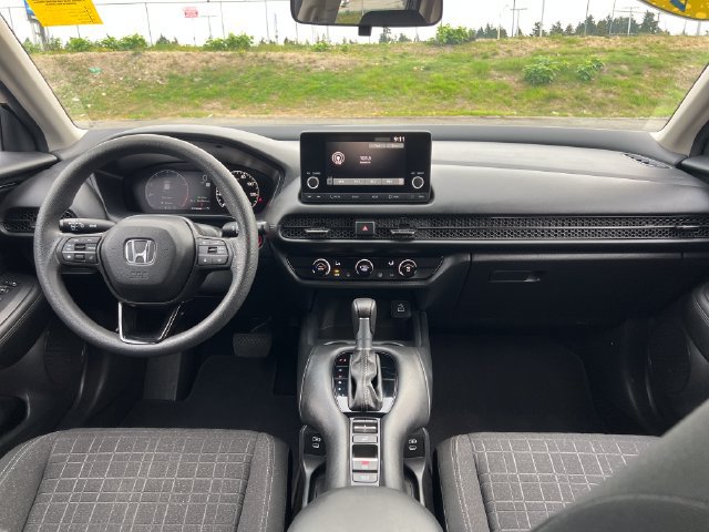 Used 2025 Honda HR-V LX image 11