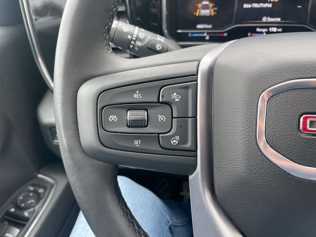 Used 2025 GMC Sierra 1500 SLT AWD/4WD image 23
