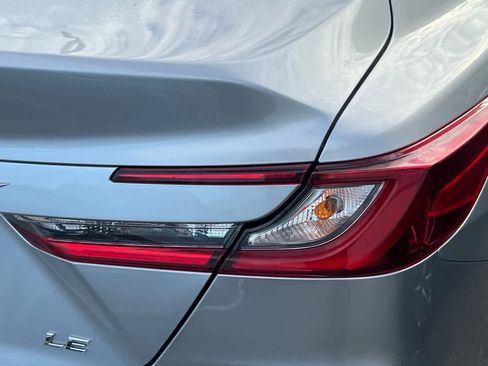 Used 2025 Toyota Camry LE image 18