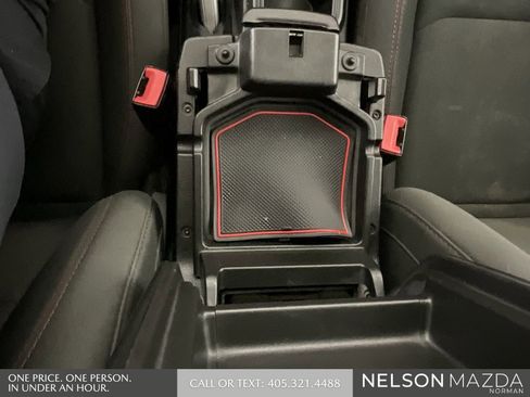 Used 2018 Jeep Wrangler Unlimited Rubicon w/ Dual Top Group image 40