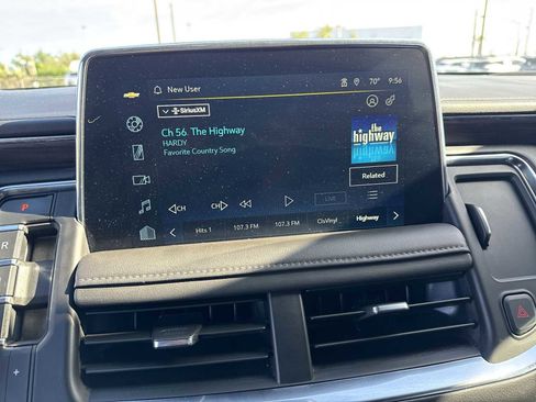 Used 2024 Chevrolet Suburban LT AWD/4WD image 33