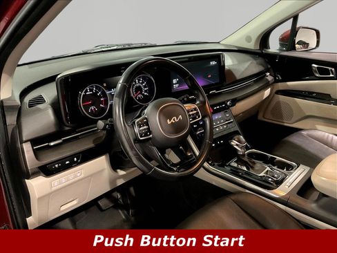 Used 2022 Kia Carnival EX FWD image 17