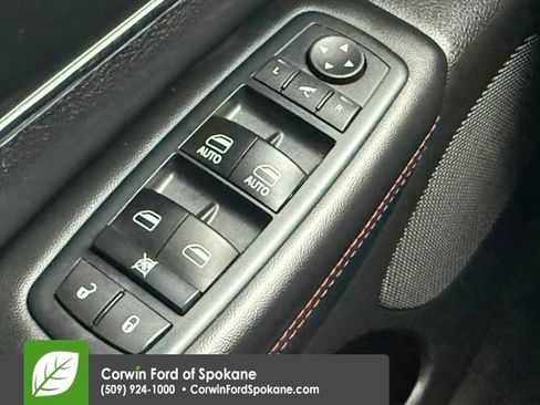 Used 2017 Jeep Grand Cherokee Trailhawk w/ Trailhawk Luxury Group AWD/4WD image 22