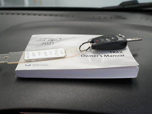 Used 2021 Chevrolet Trax LS w/ Tint and Cruise Package image 36