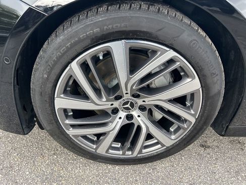 Used 2025 Mercedes-Benz E 350 Sedan image 9