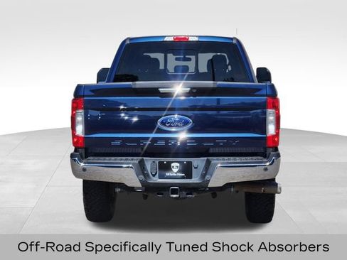 Used 2018 Ford F250 Lariat w/ Lariat Value Package AWD/4WD image 8