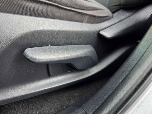 Used 2019 Toyota RAV4 XLE w/ Carpet Mat Package image 15