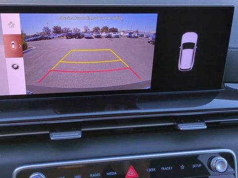 Certified 2025 Genesis GV80 2.5T Standard AWD/4WD image 17