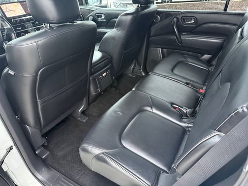 Used 2024 INFINITI QX80 Luxe image 38