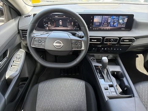 Used 2026 Nissan Sentra SV w/ SV Convenience Package FWD image 24
