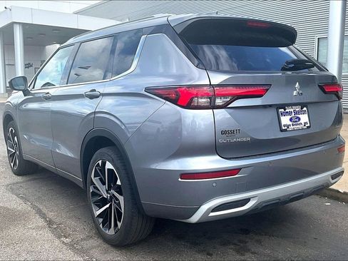 Used 2024 Mitsubishi Outlander SEL image 3