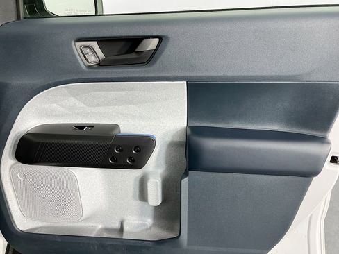 Used 2025 Ford Maverick XLT image 34