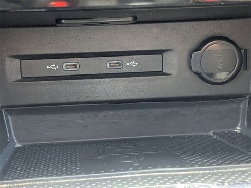 Used 2024 Volkswagen Taos SE image 24