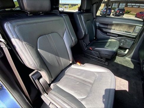 Used 2019 Ford Expedition Limited w/ Equipment Group 302A AWD/4WD image 25