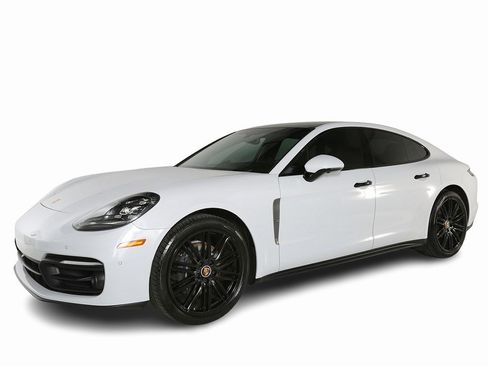 Used 2023 Porsche Panamera 4 Platinum Edition w/ Assistance Package image 3
