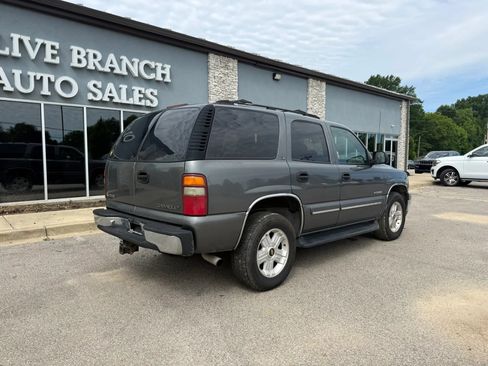 Used 2000 Chevrolet Tahoe LS w/ LS Preferred Equipment Group AWD/4WD image 7