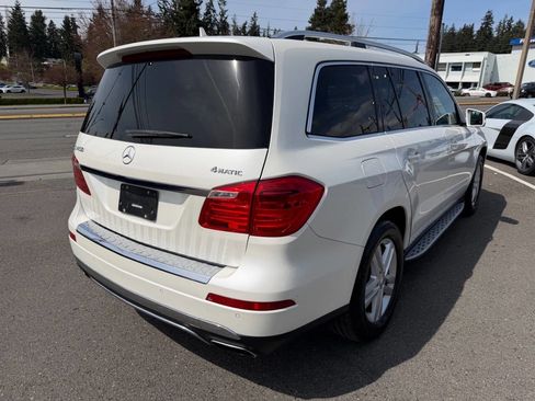 Used 2016 Mercedes-Benz GL 450 4MATIC w/ Premium I Package image 11