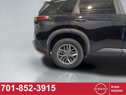 Certified 2023 Nissan Rogue S image 21