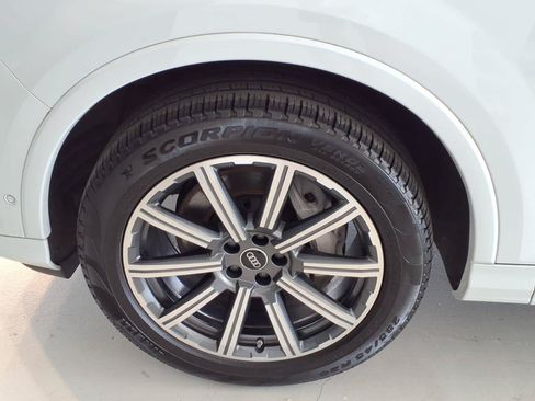 Used 2023 Audi Q7 2.0T Premium Plus w/ Premium Plus Package AWD/4WD image 8
