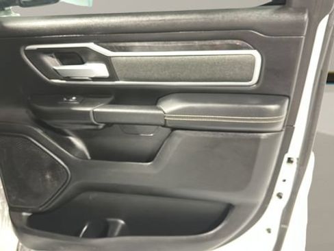 Used 2022 RAM 1500 Big Horn AWD/4WD image 25