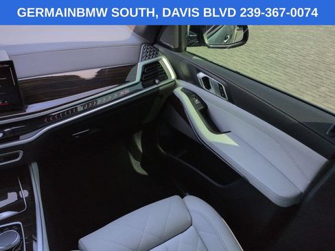 Used 2024 BMW X5 sDrive40i w/ M Sport Package RWD image 19