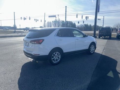 Used 2024 Chevrolet Equinox LT w/ LPO, Floor Liner Package image 7