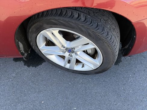 Used 2015 Volvo S60 T5 Platinum image 12