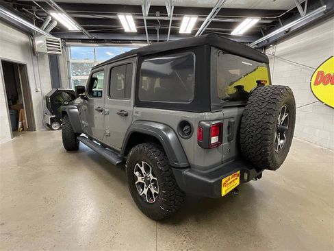 Used 2019 Jeep Wrangler Unlimited Sport S AWD/4WD image 3