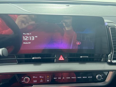 Certified 2025 Kia Sportage SX FWD image 25
