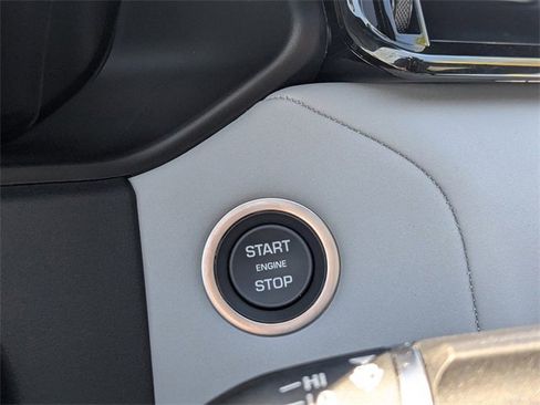 New 2026 Land Rover Range Rover Velar Dynamic SE image 22