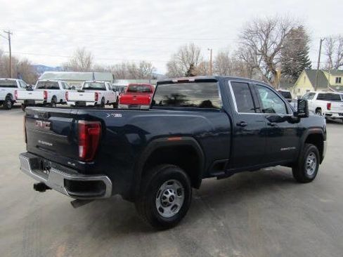 Used 2023 GMC Sierra 2500 SLE w/ SLE Convenience Package image 4