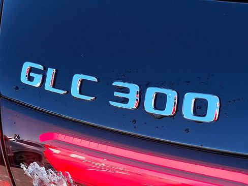 Used 2026 Mercedes-Benz GLC 300 4MATIC image 31