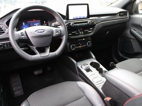 Used 2025 Ford Escape ST-Line image 4