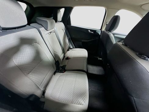 Used 2020 Ford Escape SE image 25