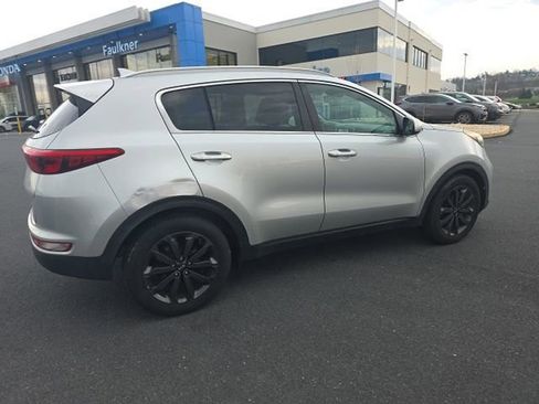 Used 2018 Kia Sportage LX w/ LX Popular Package image 15