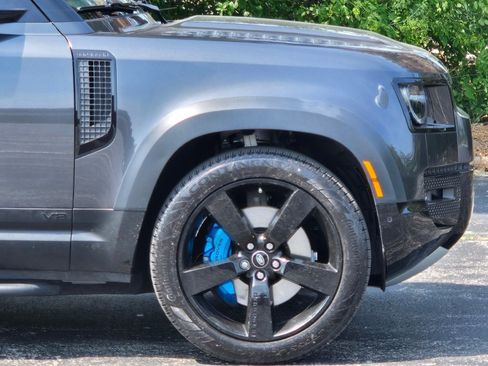 Used 2022 Land Rover Defender 90 Carpathian Edition image 14