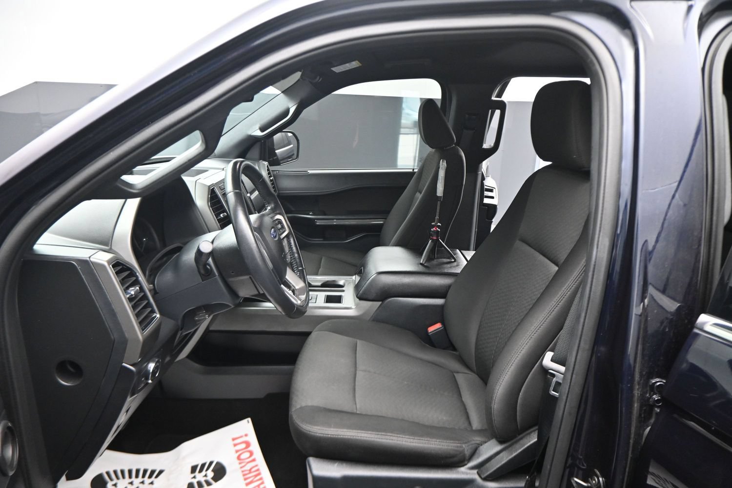 Used 2021 Ford Expedition XLT RWD image 3