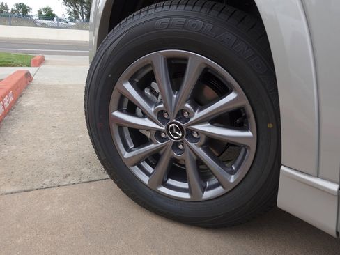 New 2025 MAZDA CX-5 AWD 2.5 S w/ Preferred Package image 9