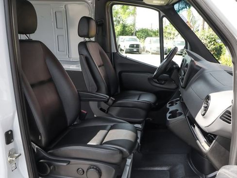 Used 2020 Mercedes-Benz Sprinter 2500 w/ Cargo Protection Package image 36