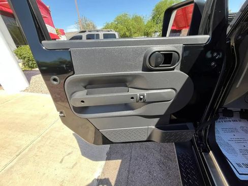 Used 2008 Jeep Wrangler Sahara w/ PWR Convenience Group AWD/4WD image 8