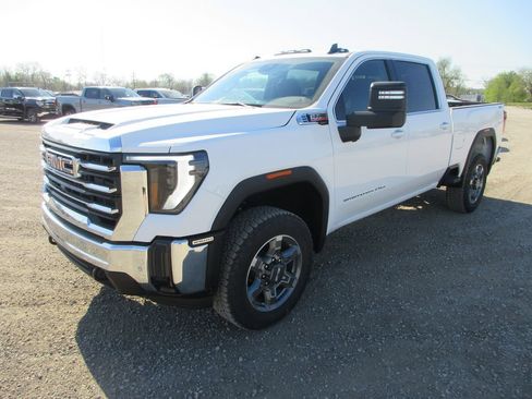 New 2026 GMC Sierra 2500 SLE w/ SLE Value Package; AWD/4WD image 11