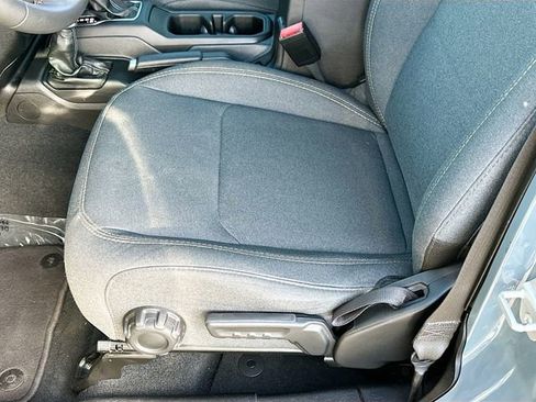 Used 2024 Jeep Wrangler Sport S image 18